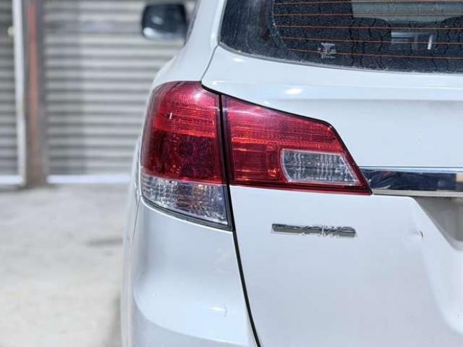 レガシィワゴン2.5 i 4WD　防錆塗装4WDTVナビBカメETC 2500