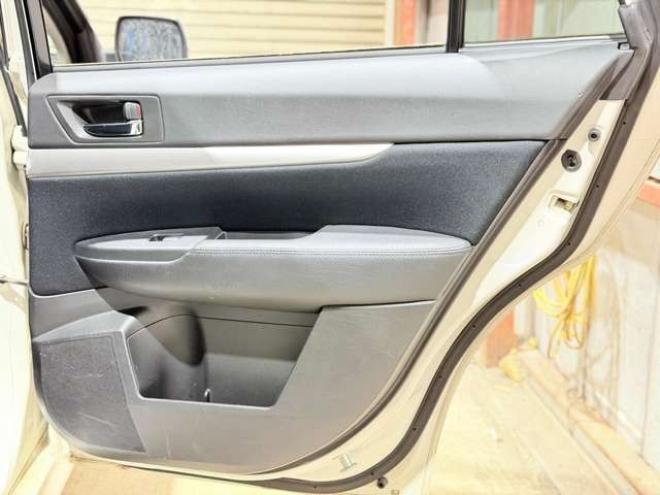 レガシィワゴン2.5 i 4WD　防錆塗装4WDTVナビBカメETC 2500