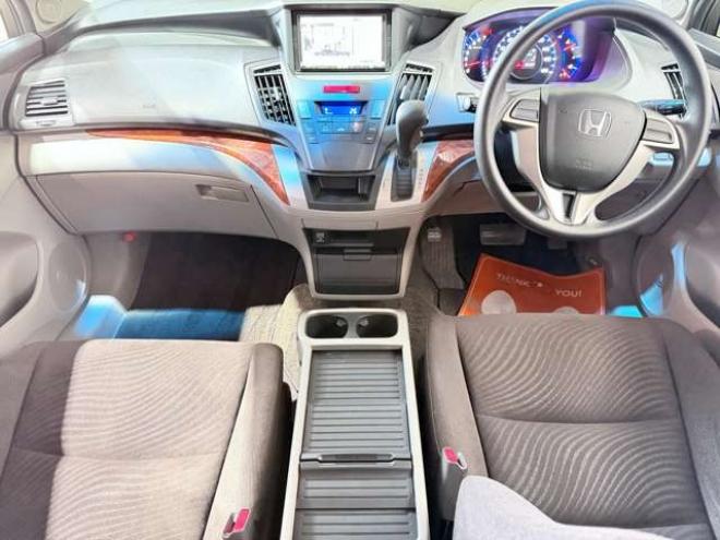 オデッセイ2.4 M 4WD　防錆塗装TVナビBカメETC 2400