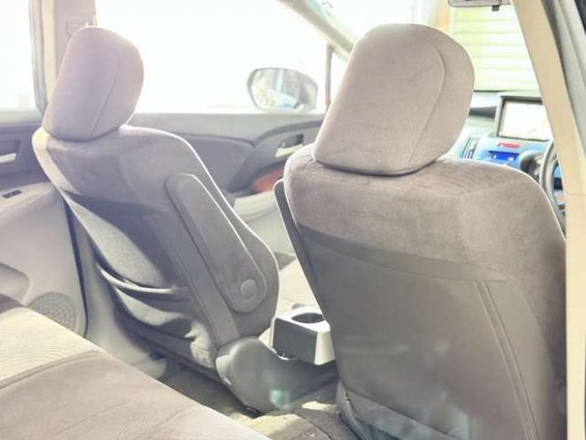 オデッセイ2.4 M 4WD　防錆塗装TVナビBカメETC 2400