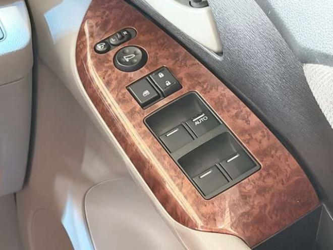 オデッセイ2.4 M 4WD　防錆塗装TVナビBカメETC 2400