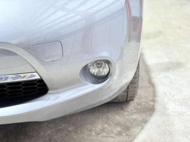 リーフ30kWh X　下廻防錆TVナビBカメETC夏冬タイヤ 2WD 不明