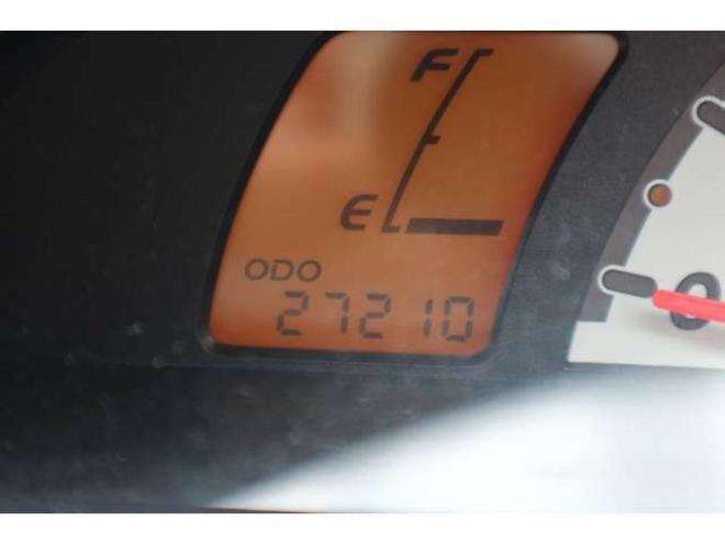 eKワゴンM 4WD　5速マニュアル・4WD・キーレス・2.7万キロ 660