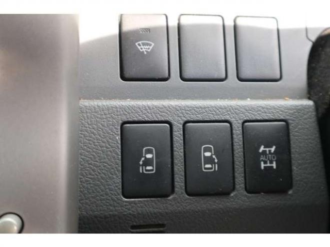 ヴォクシー2.0 ZS 煌 4WD　両側パワースライドドア・ナビ・TV・バックカメラ・エンスタ・パドルシフト 2000