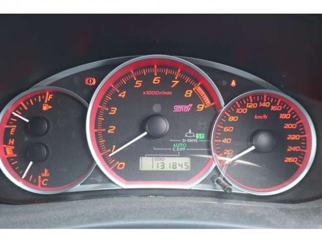 インプレッサSTI 2.0 WRX 4WD　6速MT・Tベル済み・外マフラー・R8/5月 2000