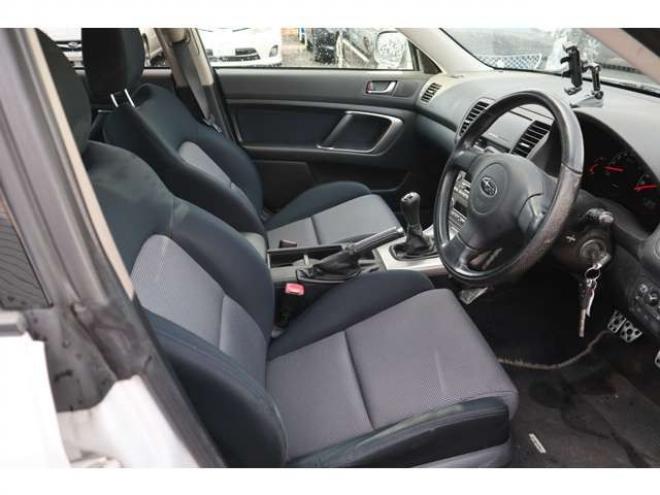 レガシィB4 2.0 GT スペックB 4WD　5速マニュアル・ターボ・キーレス・Tベル交換済み・サンルーフ 2000