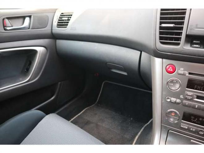 レガシィB4 2.0 GT スペックB 4WD　5速マニュアル・ターボ・キーレス・Tベル交換済み・サンルーフ 2000