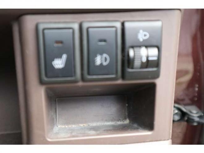 モコE FOUR ショコラティエ 4WD　スマートキー・R8/10月・走行4万キロ 660