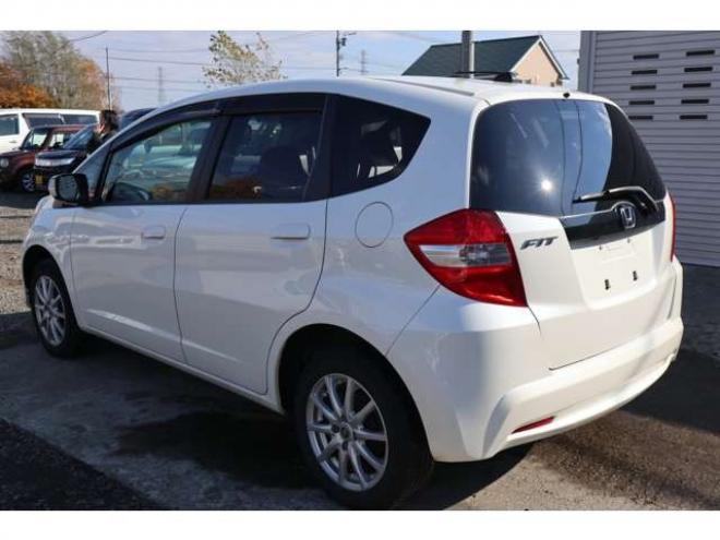 フィット1.3 G スマートセレクション ファインスタイル 4WD　スマートキー・ナビ・TV・バックカメラ・6.1万キロ 1300