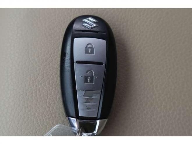 スイフト1.2 RS 4WD　バックカメラ・スマートキー 1200