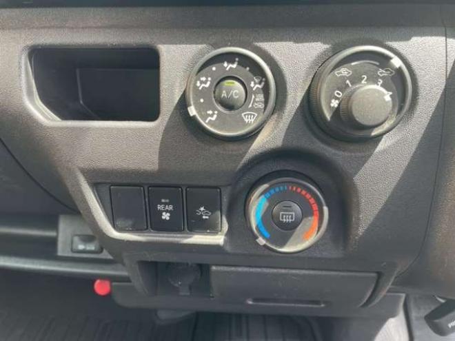 ハイエースバン2.8 DX ロング ディーゼルターボ 4WD　 2800