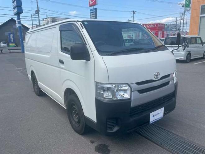 ハイエースバン2.8 中温冷凍バン ロング ディーゼルターボ 4WD　 2800