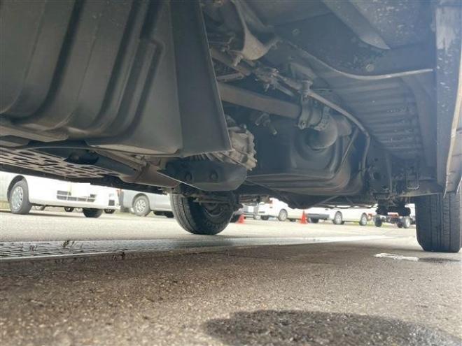 ハイエースバン2.8 中温強化冷凍バン ロング ディーゼルターボ 4WD　 2800