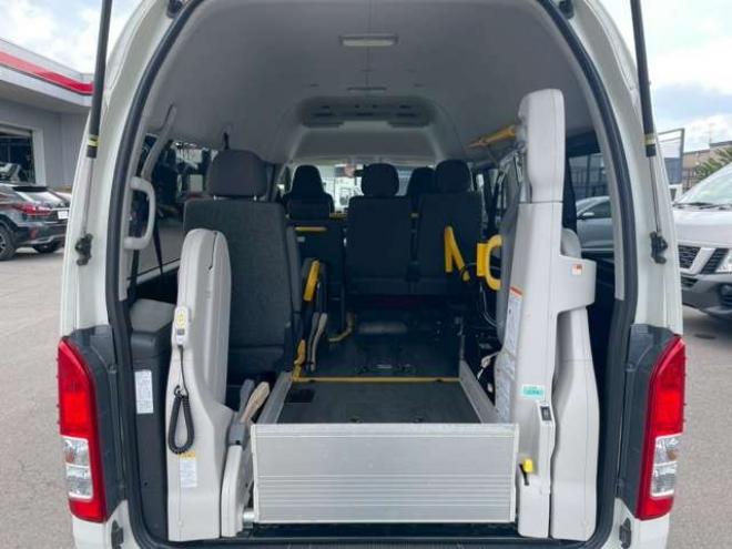 ハイエースバン3.0 ウェルキャブ Bタイプ ロング ディーゼルターボ 4WD　(レジアスエース) 福祉車両 3000