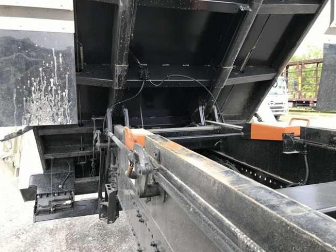プロフィア深ダンプ　2DG-FS1AHE 新明和工業　 2WD 8860