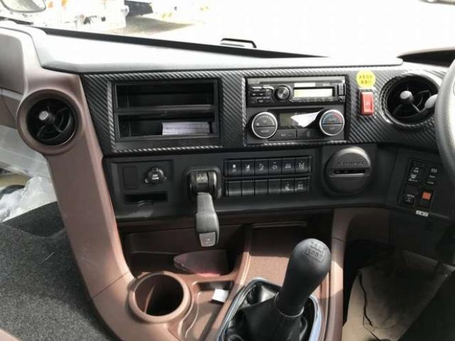 プロフィア深ダンプ　2DG-FS1AHE 新明和工業　 2WD 8860