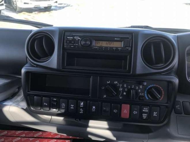 デュトロタンクローリー 2DG-XZU685M 新明和工業　 4WD 4000