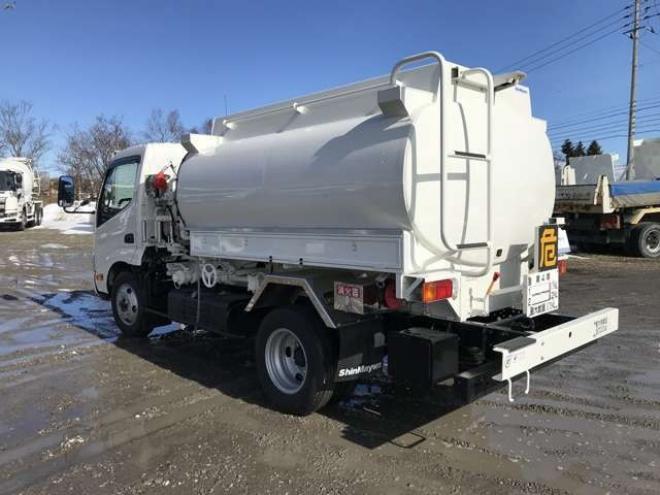 デュトロタンクローリー 2DG-XZU685M 新明和工業　 4WD 4000