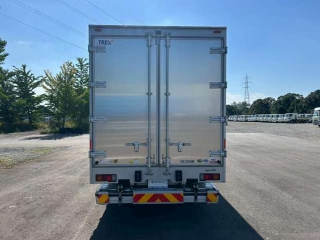 デュトロウイング　TKG-XZU720M 日本トレクス　 2WD 4000