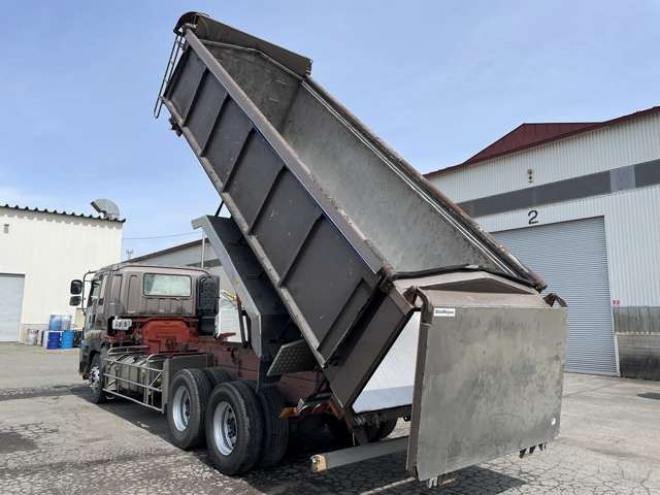 ギガ深ダンプ　LKG-CYZ77AM 新明和工業　 2WD 9830