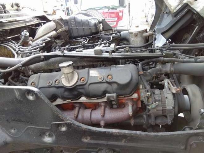 ギガ家畜運搬車　KL-CVR80P3　 2WD 15200