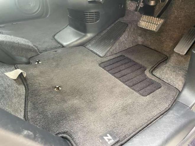 N-BOXカスタムG ターボSSパッケージ 4WD　1年走行距離無制限保証/Bluetooth/両側パワースライドドア/ナビTV/バックカメラ/純正ビルトインETC/純正エンジンスターター/全席シートヒーター/ハーフレザーシート/HID/クルーズコントロール/法定整備付き 660