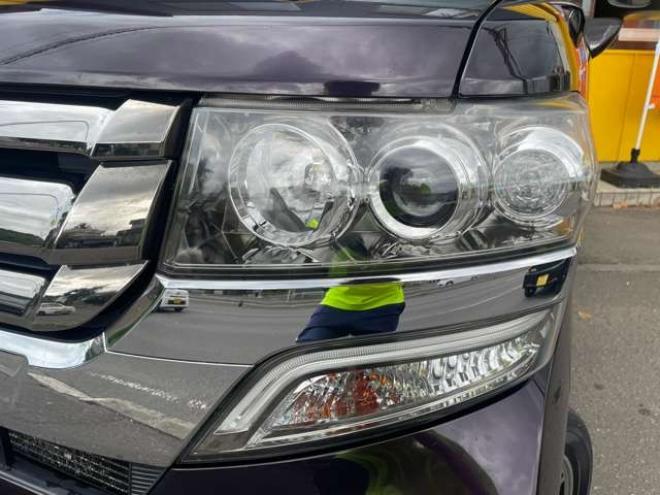 N-BOXカスタムG ターボSSパッケージ 4WD　1年走行距離無制限保証/Bluetooth/両側パワースライドドア/ナビTV/バックカメラ/純正ビルトインETC/純正エンジンスターター/全席シートヒーター/ハーフレザーシート/HID/クルーズコントロール/法定整備付き 660