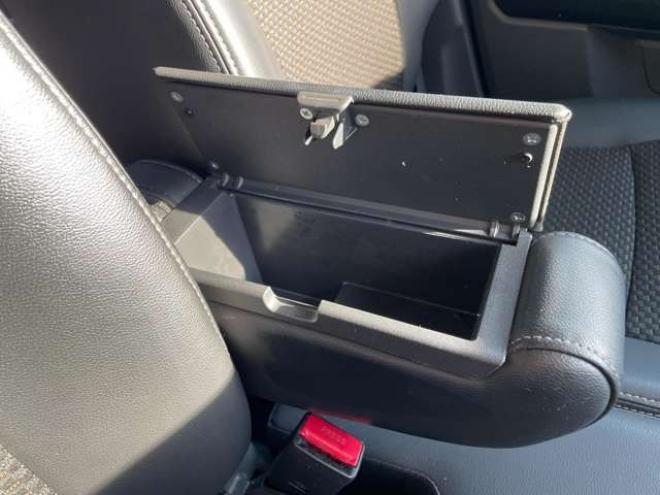 ハスラーJスタイルII 4WD　1年走行距離無制限保証/Bluetooth/ナビ・フルセグTV/全方位カメラ/夏冬タイヤ付/エンジンスターター/ETC/ワンオーナー/禁煙車/車検整備2年付き/法定整備/修復歴無し 660