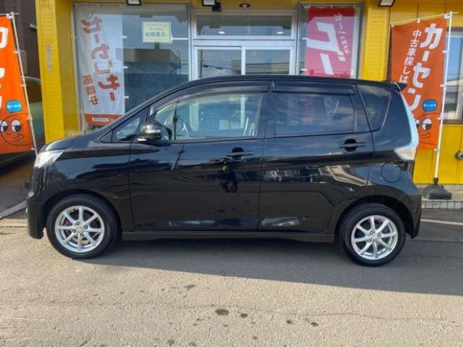 デイズハイウェイスターGターボ 4WD　1年間走行距離無制限保証/Bluetooth/ナビ・フルセグTV/全方位カメラ/純正エンジンスターター/ETC/シートヒーター/夏冬タイヤ付き/車検整備2年付き/法定整備/修復歴無し 660