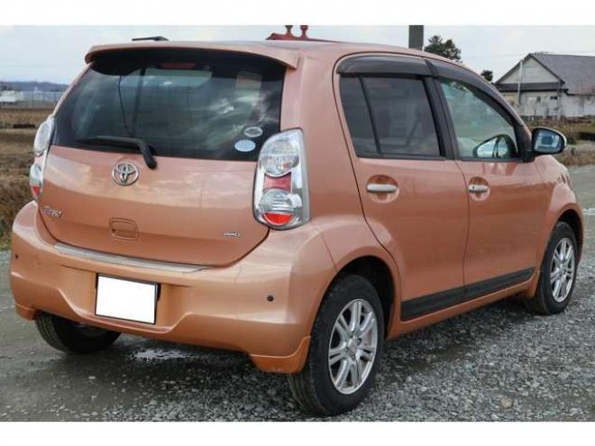 パッソ1.0 プラスハナ 4WD　検R8/6　自社　ローンカノウ 1000