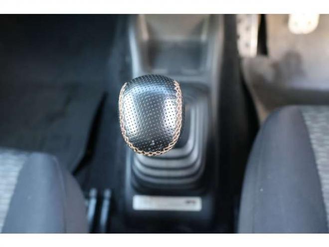 ジムニーXG 4WD　検2年　社外バンパー　社外マフラー　社外ナビ　キーレス　自社　ローンカノウ 660