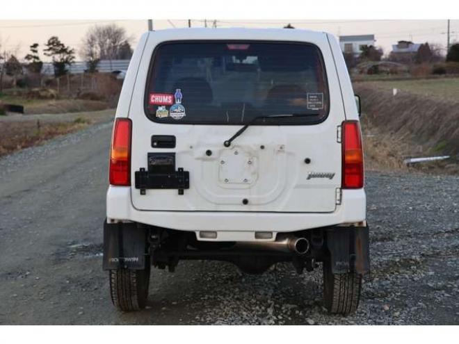 ジムニーXG 4WD　検2年　社外バンパー　社外マフラー　社外ナビ　キーレス　自社　ローンカノウ 660