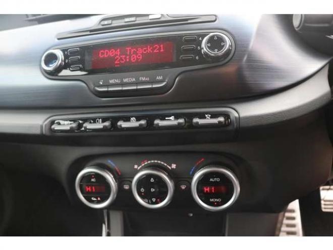 アルファロメオジュリエッタ コンペティツォーネ　検2年　自社　ローンカノウ　外マフラー 正規輸入車 2WD 1400