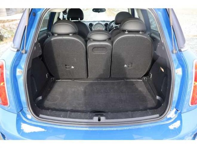 ミニクロスオーバー クーパーS オール4　検R8/8　4WD　レザーシート　純正アルミ　自社　ローンカノウ 正規輸入車 1600