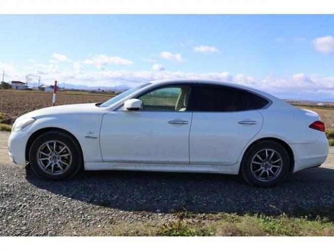 フーガハイブリッド3.5　検2年　買取直販　バックモニター　自社　ローンカノウ 2WD 3500