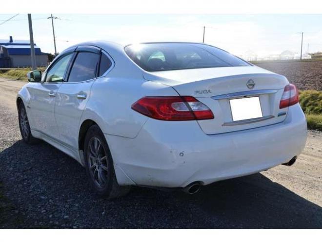 フーガハイブリッド3.5　検2年　買取直販　バックモニター　自社　ローンカノウ 2WD 3500