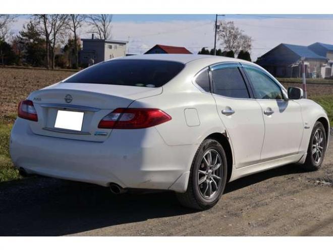 フーガハイブリッド3.5　検2年　買取直販　バックモニター　自社　ローンカノウ 2WD 3500