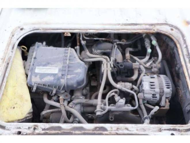 サンバートラック TB 三方開 4WD　検2年　4WD　自社　ローンカノウ 660