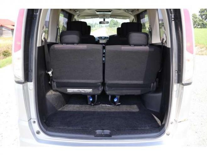 セレナ2.0 ハイウェイスター Vエアロセレクション 4WD　検2年　自社　ローンカノウ　バックカメラ 2000