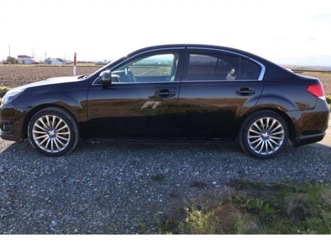 レガシィB4 2.5 GT アイサイト スポーツセレクション 4WD　検2年　ターボ　パドルシフト　自社　ローンカノウ 2500