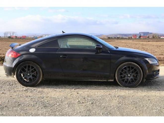 アウディTT クーペ 3.2 クワトロ 4WD　検2年　地デジ　HDD　バックカメラ　革シート　パドルシフト　　ドラレコ　ETC 社外ホイール　キーレス　自社　ローンカノウ 正規輸入車 3200