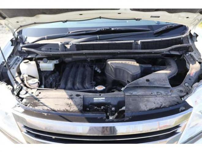 セレナ2.0 ライダー ブラックライン 4WD　検R8/2　自社　ローンカノウ　両電スラ 2000