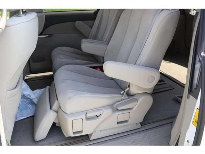 エスティマ2.4 アエラス Gエディション 4WD　検2年　自社　ローンカノウ　両側電スラ 2400