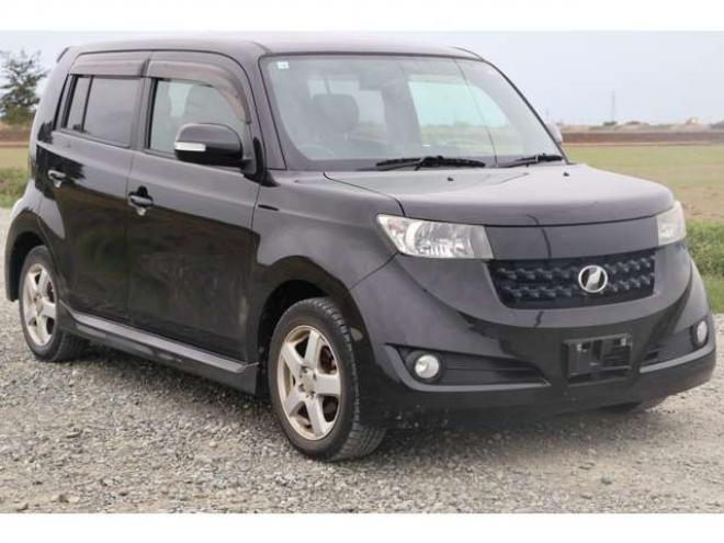 bB1.3 Z 4WD　検2年　ナビ　自社　ローンカノウ 1300