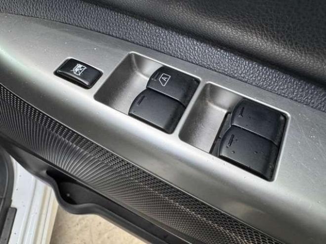 eKスペースカスタム T eアシスト 4WD　ナビ　全方位カメラ　Egスターター　Bluetooth 660