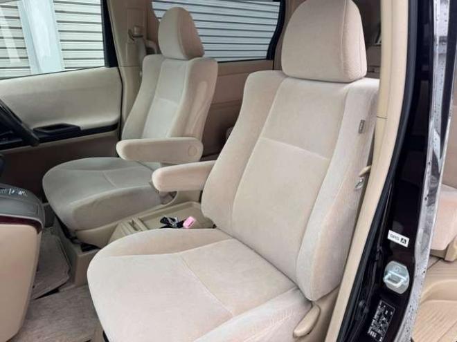 ヴェルファイア2.4 X 4WD　夏冬タイヤ　ナビ　TV　Bカメラ　Bluetooth　Pスライド　Egスターター 2400