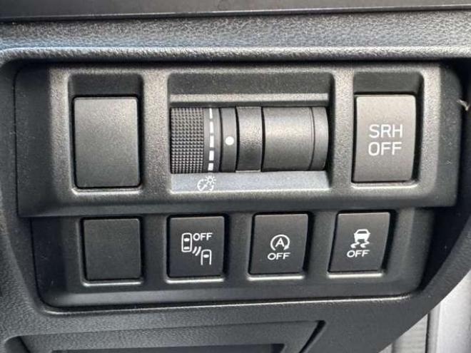 インプレッサスポーツ 2.0 i-L アイサイト 4WD　ナビ　TV　Bカメラ 2000