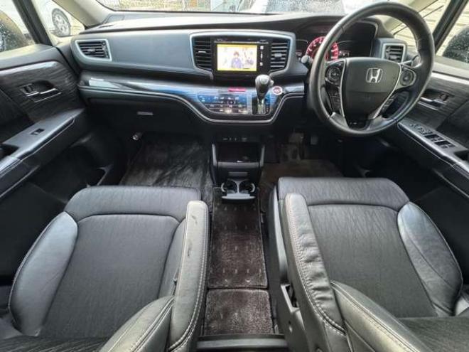 オデッセイ2.4 アブソルート EX 4WD　両側Pスライド　ナビ　TV　Bカメラ　Bluetooth　ハーフレザーシート 2400