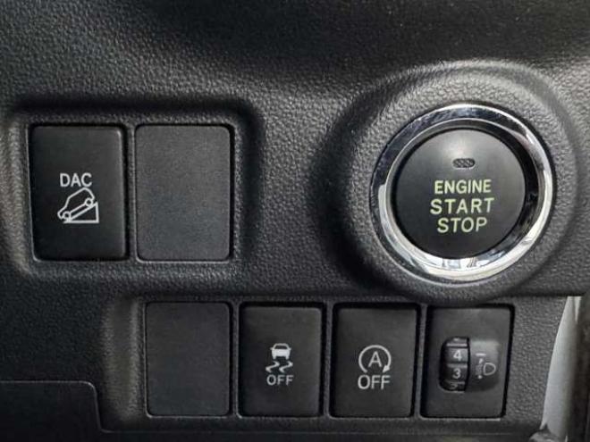 ピクシスジョイC 660 X 4WD　ナビ　TV　Bカメラ　Bluetooth　1年保証　12ヵ月点検済　下廻り防錆塗装済 660