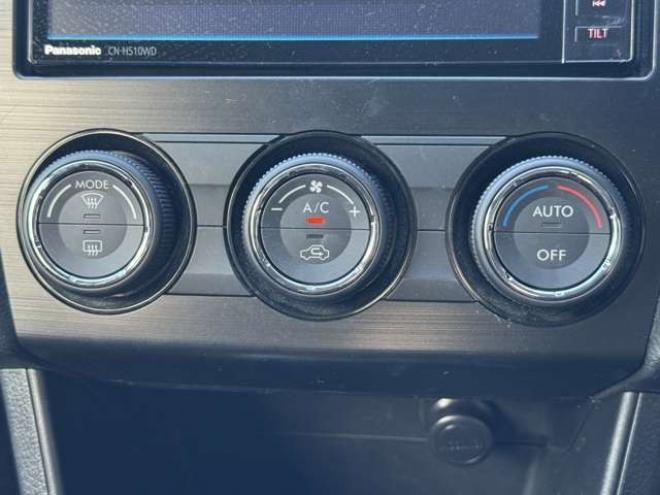 インプレッサスポーツ 1.6 i-L 4WD　ワンオーナー　夏冬タイヤ　ナビ　TV　アイドリングストップ 1600